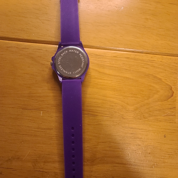 Watch - Picture 2 of 2